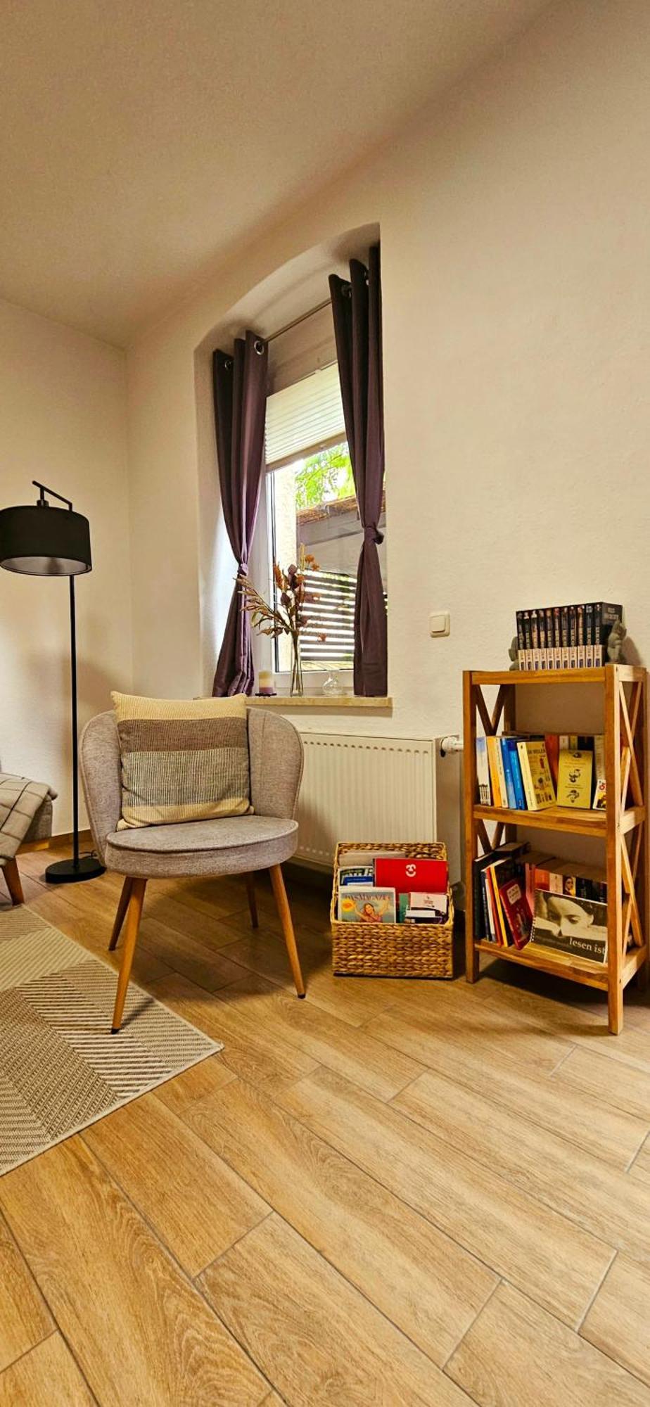 Johnis Fewo, Naehe Stadtzentrum - Uni In Sehr Ruhiger Lage Mit Terrasse Und Eigenem Parkplatz Cottbus Luaran gambar
