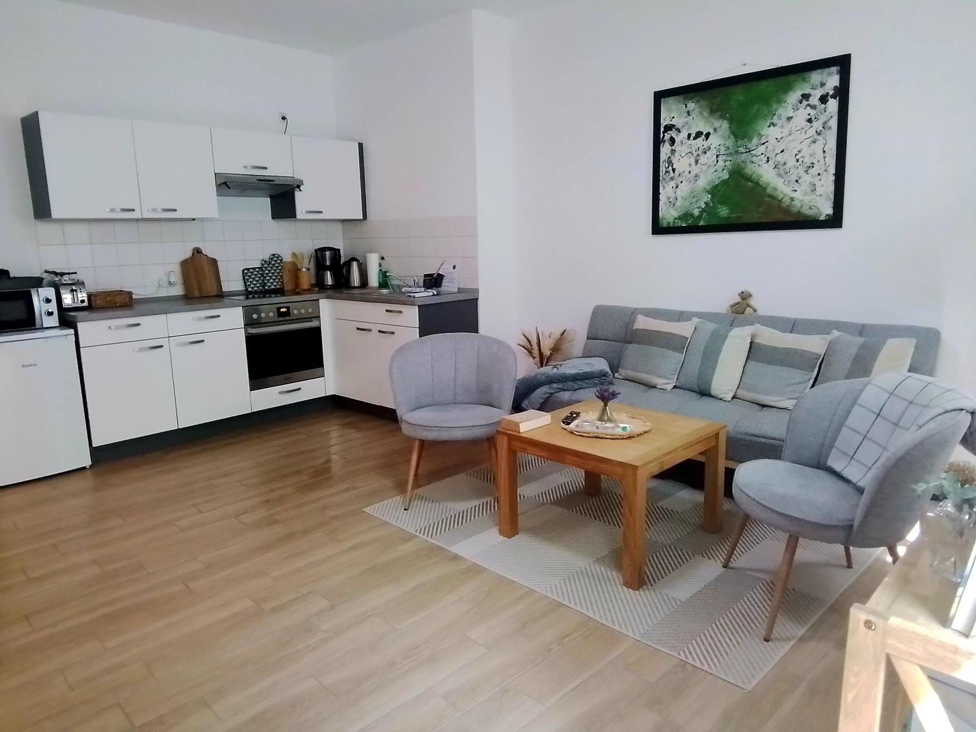 Johnis Fewo, Naehe Stadtzentrum - Uni In Sehr Ruhiger Lage Mit Terrasse Und Eigenem Parkplatz Cottbus Luaran gambar